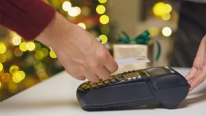 Top Holiday Retail Risks and How to Protect Your Business