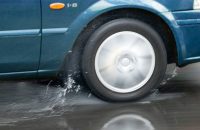 Prevent Hydroplaning: Essential Tips for Safer Rainy Driving