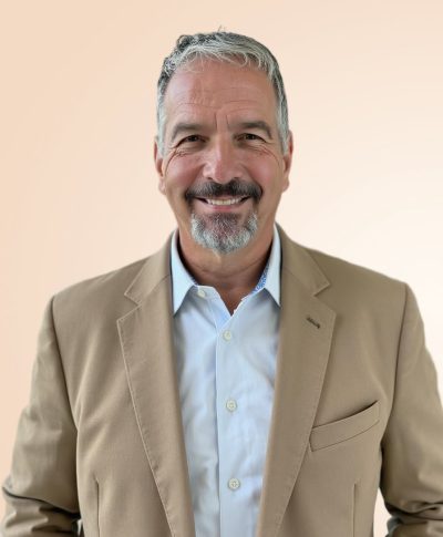 Tom Thompson Headshot